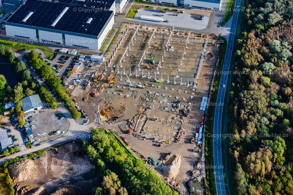 Stade_Airbus_Baustelle_ELS_2162181023 | STADE 28.08.2023 Baustelle mit Pfahlgründung auf dem Airbus Werksgelände zum Neubau einer Logistikhalle in Stade im Bundesland Niedersachsen, Deutschland. Weiterführende Informationen bei: Airbus SE. // Construction site with pile foundation on the Airbus factory site for the construction of a new logistics hall in Stade in the state Lower Saxony, Germany. Further information at: Airbus SE. Foto: Martin Elsen
