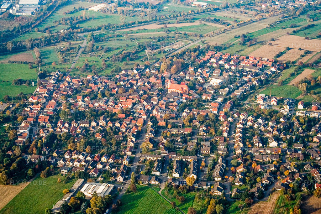 Luftbild: Ortsansicht aus Süden im Ortsteil Ettlingenweier in Ettlingen im Bundesland Baden-Württemberg in Deutschland. Foto: IMG_14081.jpg vom 11.10.2008 durch Werner Riehm/FLY-FOTO.de