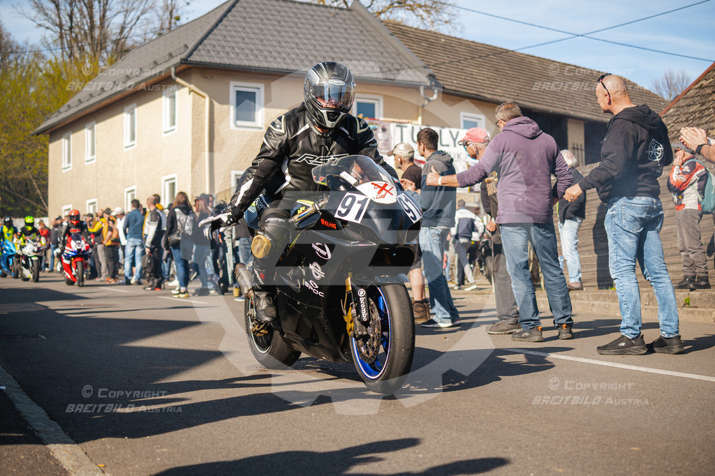 1398 - Bergrennen Landshaag2026 | BREITBILD Austria Webshop

Finde Fotos von: Breitbild, Breitbild Austria, Landshaag, Europeanbikers, KTM, BMW, Bergrennen, Bikeporn, Carporn, Bikes, Cars, Fotografie, Oberösterreich, Österreich, Berufsfotograf, Motorradteile Ganster, Julbach, Pannoniari - Realisiert mit Pictrs.com