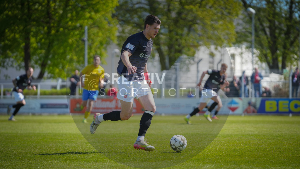 FFußball, Herren, Saison 2025/2026, Regionalliga Nordost, 31. Spieltag, FSV 63 Luckenwalde vs. FSV Zwickau, Sonntag 26.04.2026, Werner-Seelenbinder-Stadion Luckenwalde | Fußball, Herren, Saison 2025/2026, Regionalliga Nordost, 31. Spieltag, FSV 63 Luckenwalde vs. FSV Zwickau, Sonntag 26.04.2026, Werner-Seelenbinder-Stadion Luckenwalde, Im Bild: Sonny Ziemer (Zwickau) - Realisiert mit Pictrs.com