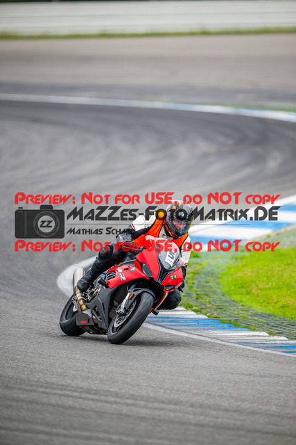 MaZZes_FotoMatrix_240702_6007705_2-54 | INST