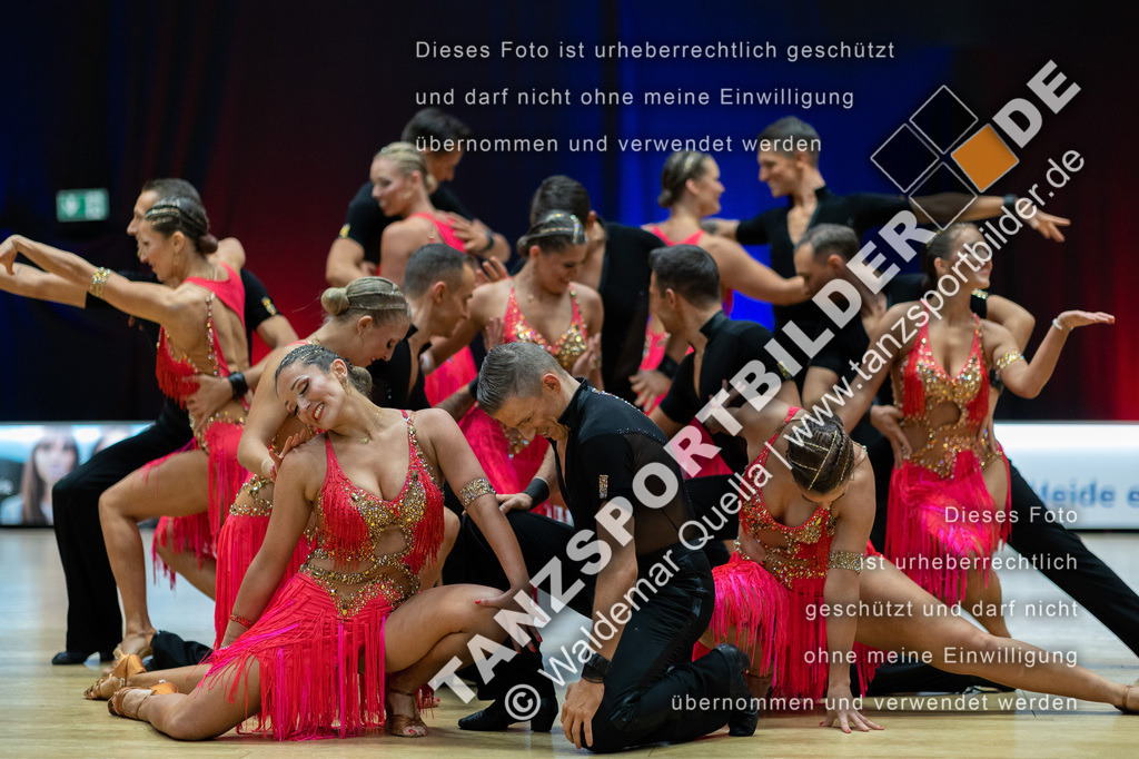20230114-10291 | Hier finden Sie Tanz Bilder vom Latein und Standard Formationen tanzen. Sportbilder vom Tanzsport. Schöne Fotos und von Weltmeisterschaft, Europameisterschaft, Bundesliga, Regionalliga, Oberliga und Landesliga sowie von GOC Stuttgart, DanceComp, WM Bremen
