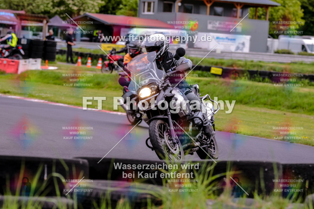 MotoTeamVBK-20589 | Hier findet Ihr Bilder von Touristenfahrten auf der Nürburgring Nordschleife oder von anderen Veranstaltungen die ich besucht habe. Viel Spass beim Durch Schauen 