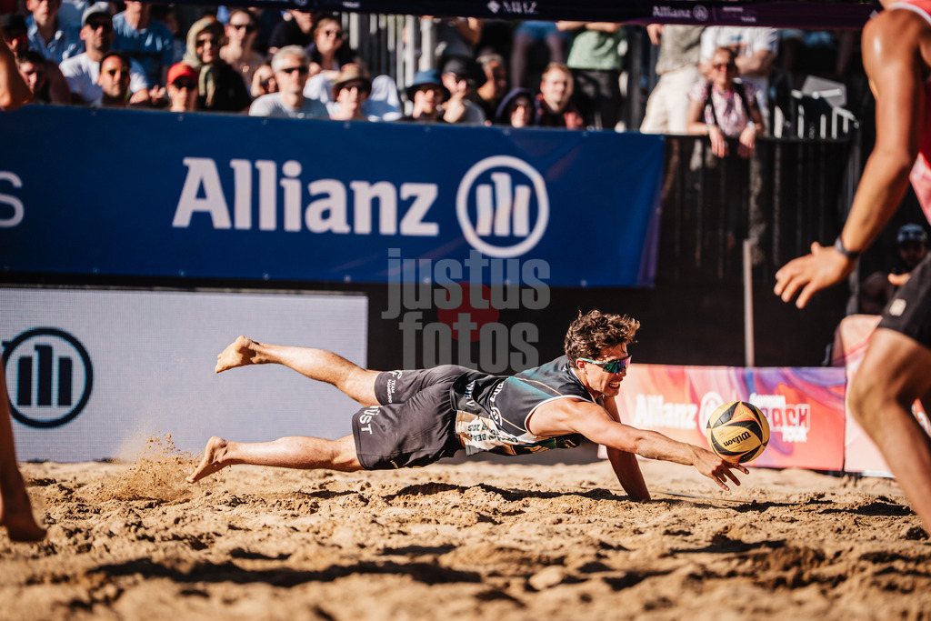 Beachvolleyball | Männer | Allianz German Beach Tour 2025 | Tourstop Düsseldorf | 11.05.2025 | Lui Wüst springt zum Ball