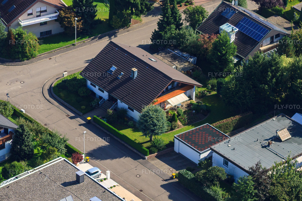 Luftbild: Fasanenstr im Ortsteil Vimbuch in Bühl im Bundesland Baden-Württemberg in Deutschland. Foto: IMG_31793.jpg vom 20.08.2010 durch Werner Riehm/FLY-FOTO.de