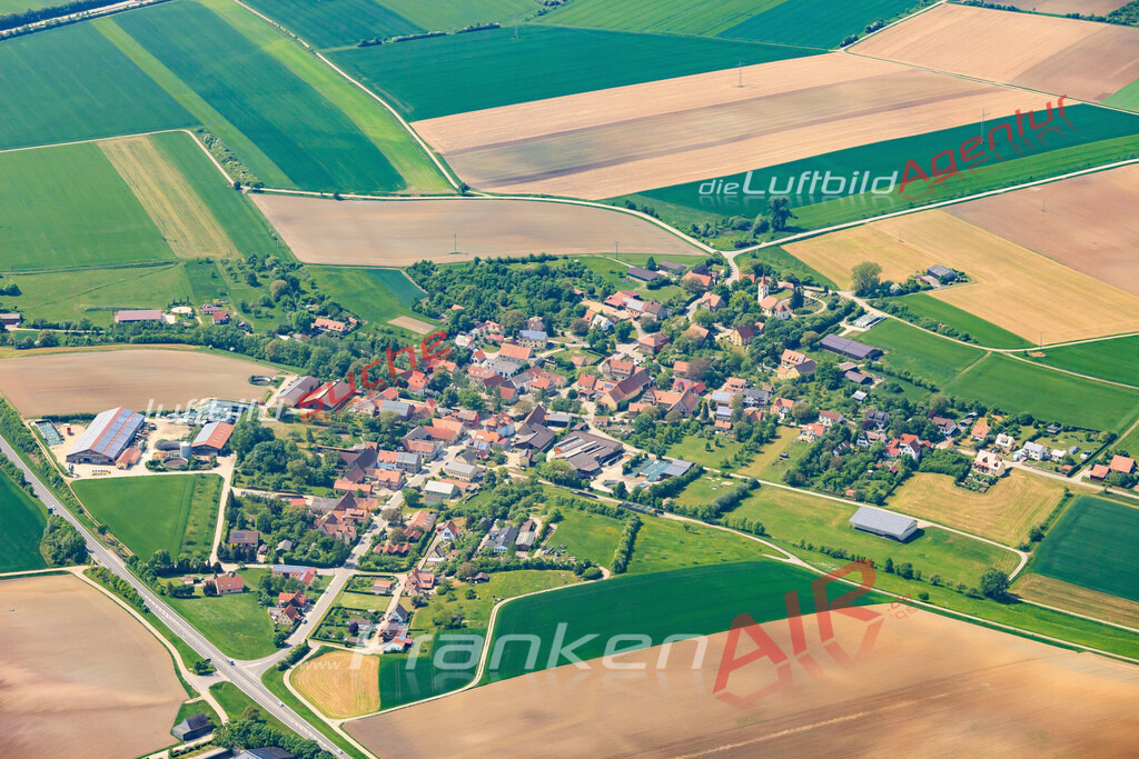 Luftbild von  Steinach - Luftaufnahme wurde 2015 von https://frankenair.de mittels Flugzeug (keine Drohne) erstellt - die Geschenkidee