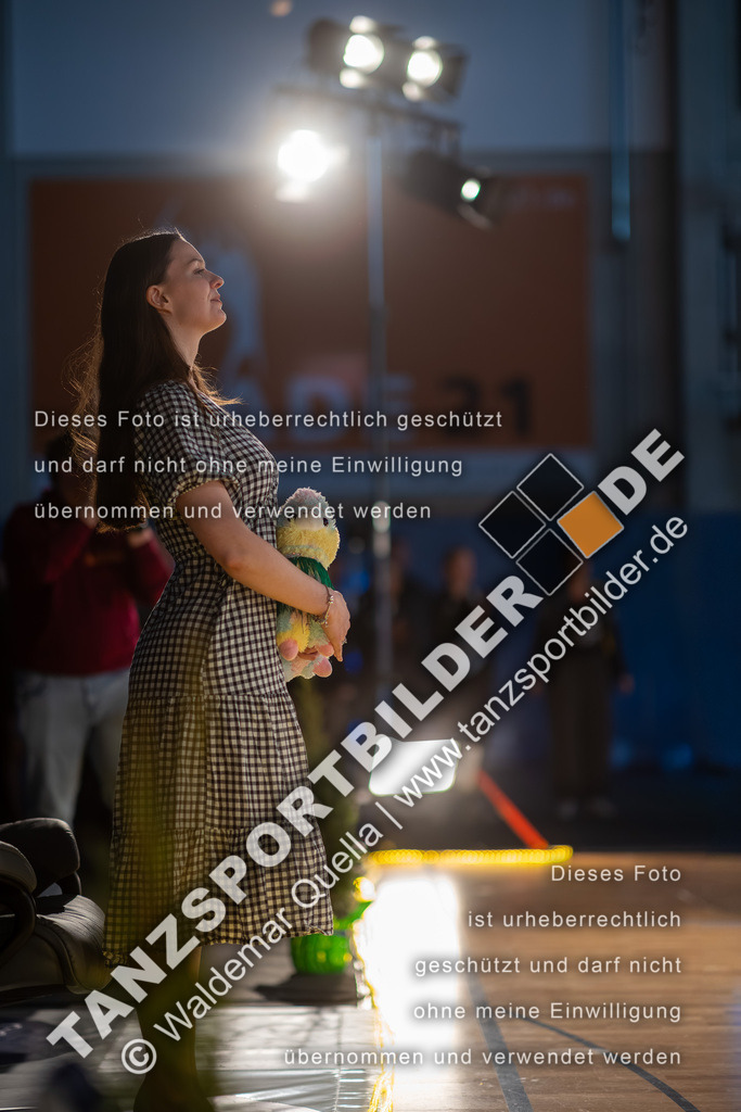 20260321-00498 | Hier finden Sie Tanz Bilder vom Latein und Standard Formationen tanzen. Sportbilder vom Tanzsport. Schöne Fotos und von Weltmeisterschaft, Europameisterschaft, Bundesliga, Regionalliga, Oberliga und Landesliga sowie von GOC Stuttgart, DanceComp, WM Bremen