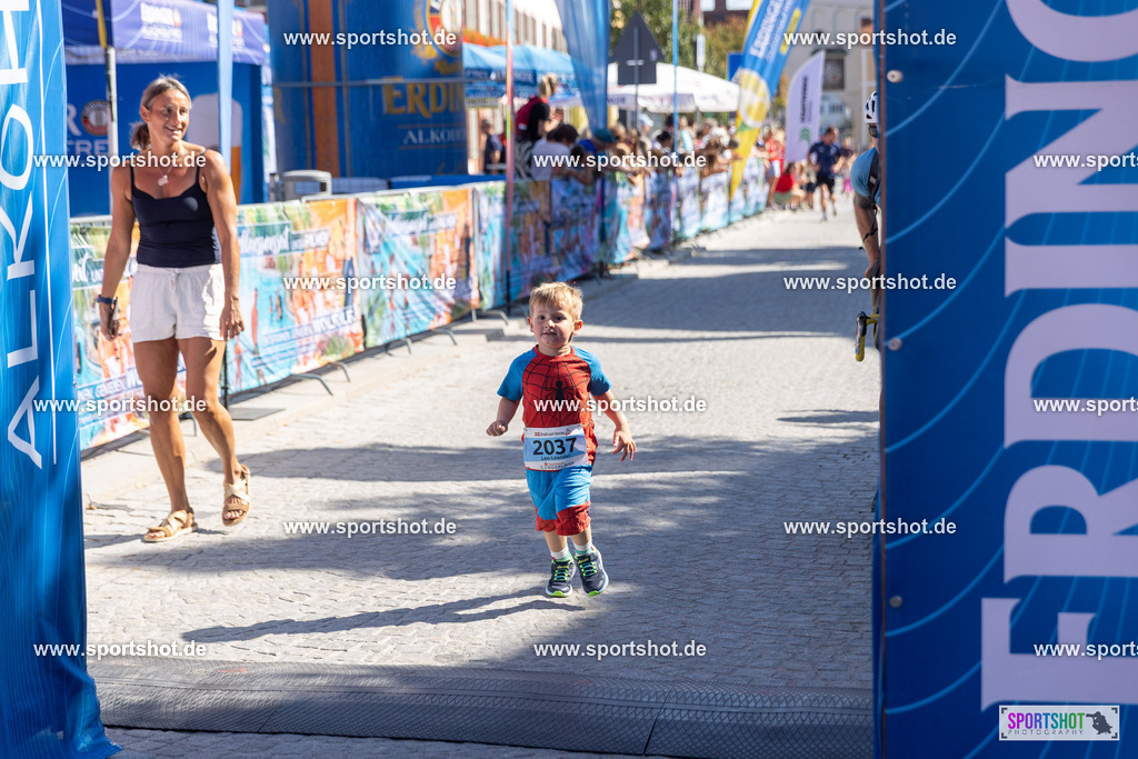 VJ__2960 | Stadtlauf Erding 2025 #stadtlauferding #erdingstadtlauf #stadtlauf_erding #laufmotivation #trisporterding #yourpictrs #sportshot_your_pictrs