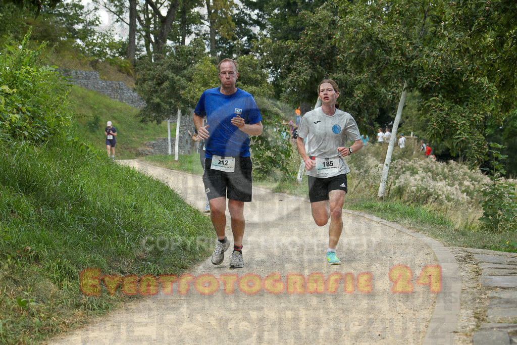 250824_1257_EX1_0998 | Sportfotografie im Rhein-Sieg Kreis, Köln, Bonn, NRW, Rheinland Pfalz, Hessen, etc. Unser Tätigkeitsfeld umfasst den Laufsport vom Volkslauf über den Marathon, Duathlon, Triathon bis zum Ultralauf wie Kölnpfad Ultra oder Schindertrail.