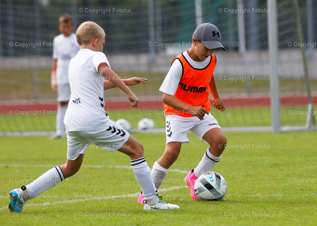 FUSBALLCAMPHERWIGDRECHSEL_54 | bilder, linz, photo, foto, fussball, sport, fotolui, bundesliga