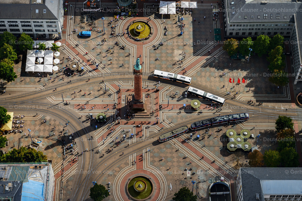 3290754 | Der Luisenplatz mit dem Ludwigsmonument, Stadtmittelpunkt von Darmstadt wurde 1820 nach Großherzogin Luise Henriette Karoline von Hessen-Darmstadt (1761–1829) benannt