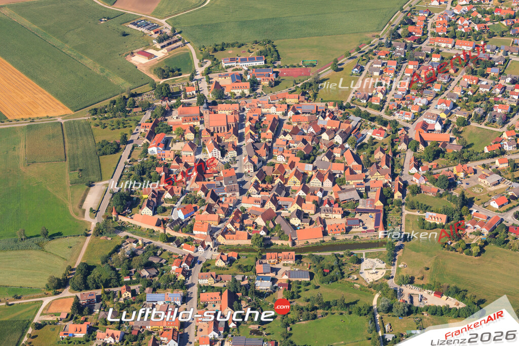 Luftbild von  Merkendorf - Luftaufnahme wurde 2015 von https://frankenair.de mittels Flugzeug (keine Drohne) erstellt - die Geschenkidee
