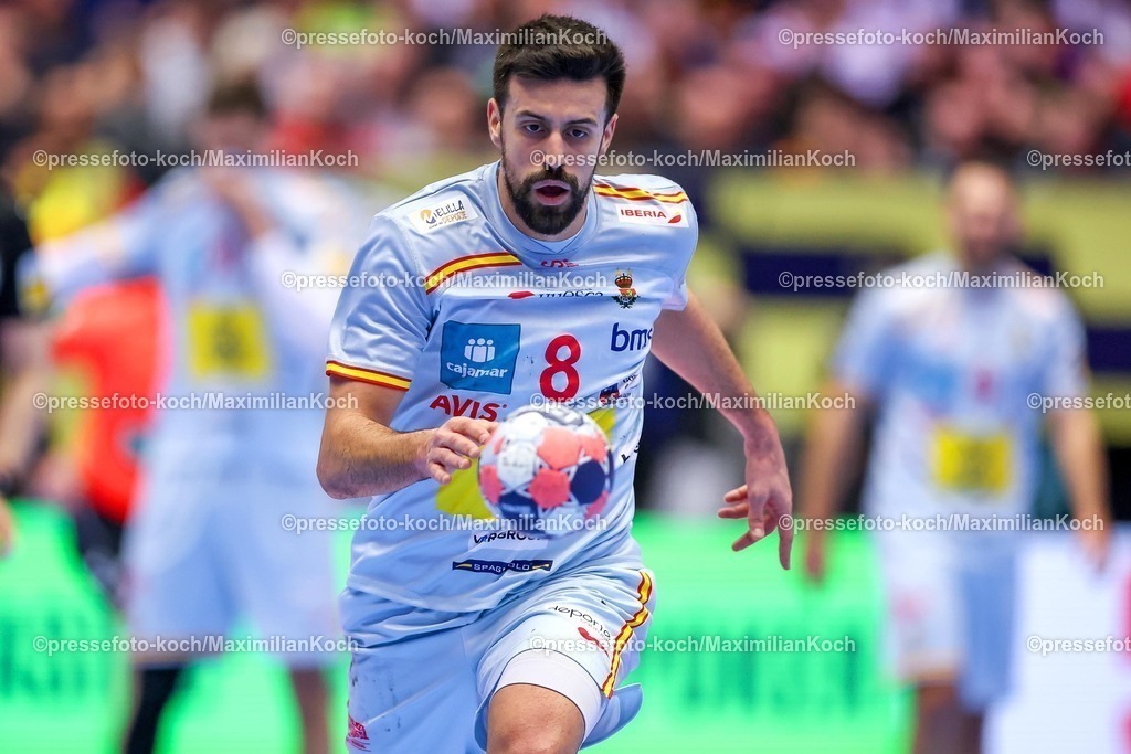 EHF19012602135 | 19.01.2026, Handball, Men's EHF EURO 2026, Deutschland - Spanien, Jyske Bank Boxen in Herning, Dänemark, Preliminary Round:  Agustin Casado Marcelo (Espania #08) 