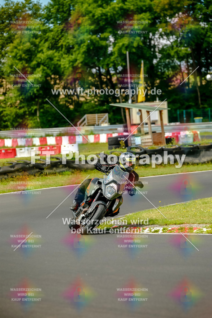 VBK-4728 | Hier findet Ihr Bilder von Touristenfahrten auf der Nürburgring Nordschleife oder von anderen Veranstaltungen die ich besucht habe. Viel Spass beim Durch Schauen 