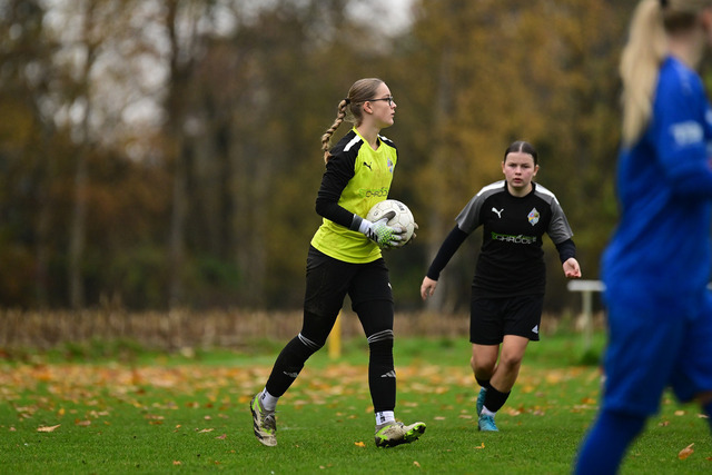 Fußball I Juniorinnen I Saison 2025-2026 I Niedersachsenpokal I Viertelfinale I JFV A-O-B-H-H - FC Rosengarten I 33746 | Der Sportfotograf. - Realisiert mit Pictrs.com
