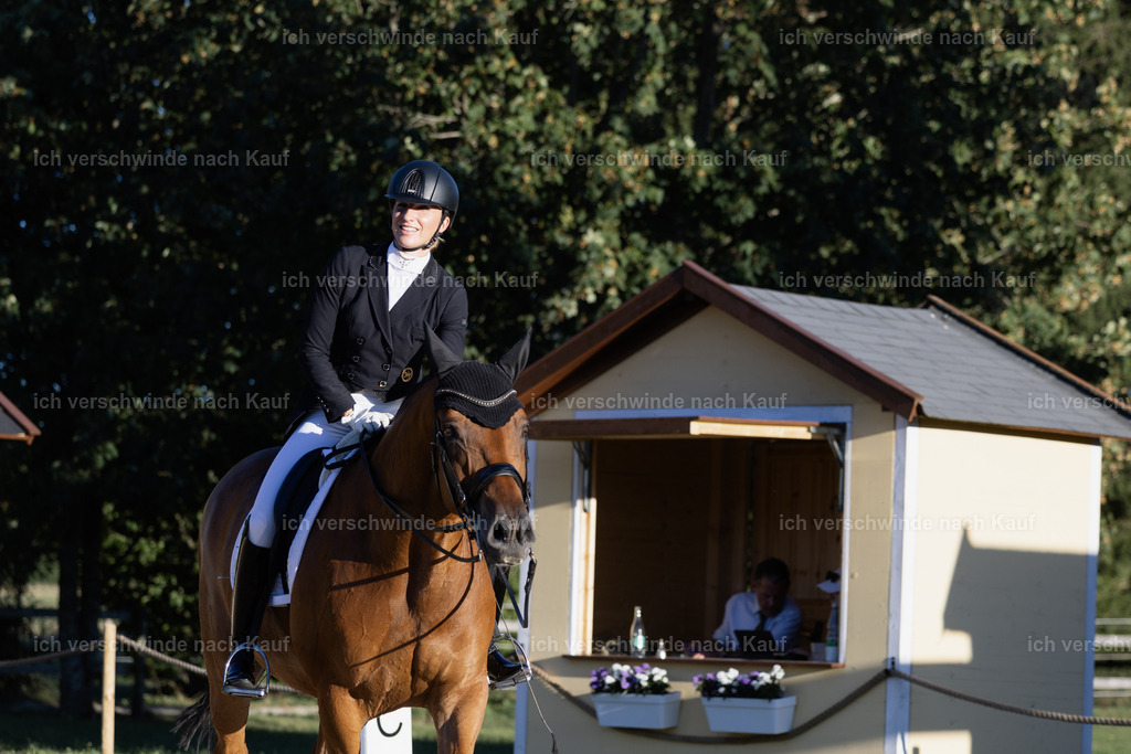 FHC2026_P09_12_19308 | Fichtenhof Classics 2026 – Grand Prix de Dressage - VOLTAIRE Design Preis, Reitanlage Fichtenhof, Sch ftlarn