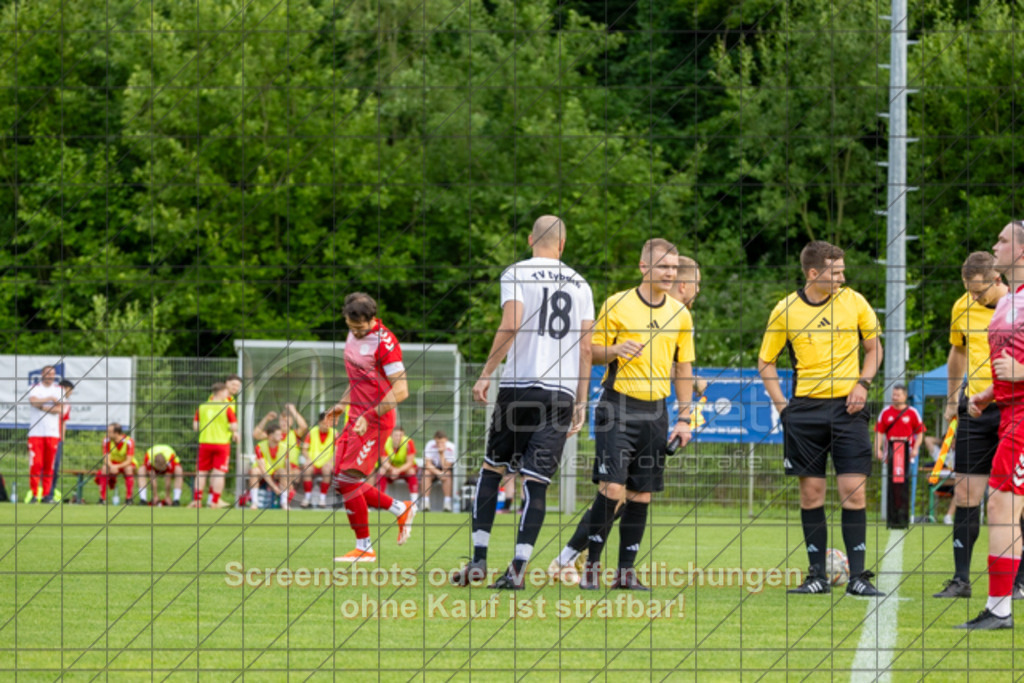 20250616_182840_0126 | #,  TV Eybach (weiß) vs. 1.FC Donzdorf II (rot), Fussball, Entscheidungsspiel 3 in Kreisliga A3 - Bezirk Neckar/Fils, Saison 2024/2025, Rasensportplatz, Staufenecker Str. 41, 73084 Salach, 16.06.2025 - 18:30 Uhr,Foto: PhotoPeet-Sportfotografie/Peter Harich