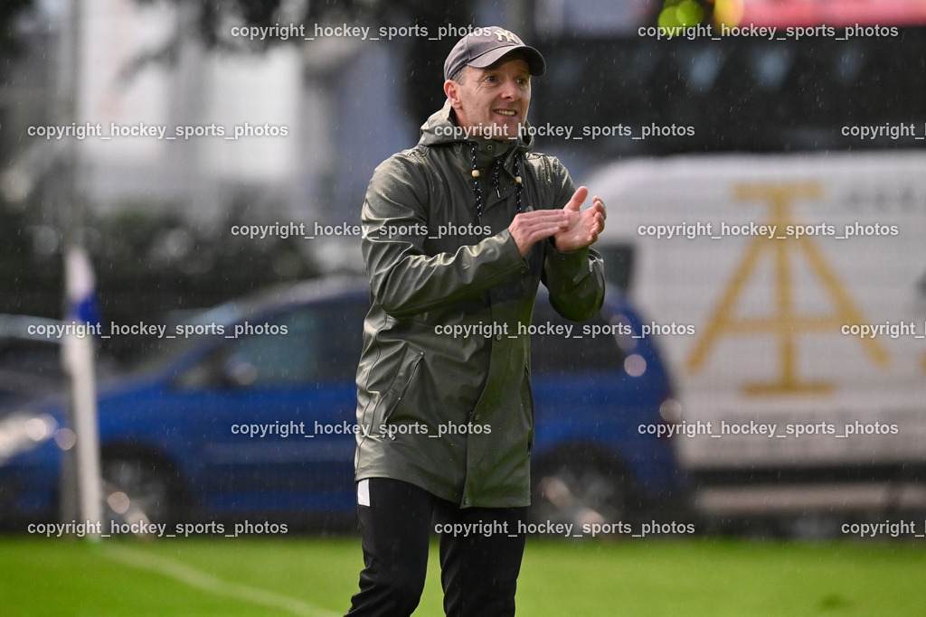 SAK vs. SV Donau  | Headcoach SV Donau Kurt Stuck, SAK vs. SV Donau , SAK vs. SV Donau  am 27.09.2024 in Klagenfurt (Sportpark Welzenegg), Austria, (Photo by Bernd Stefan)