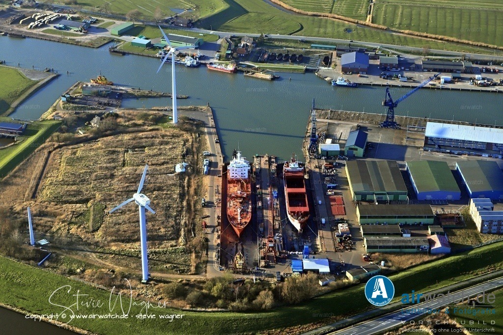 HDR - Husumer Dock und Reparatur GmbH & Co. KG | Entdecken Sie atemberaubende Luftbilder und Fotografien auf airwatch.de - Tauchen Sie ein in eine Welt voller faszinierender Aufnahmen aus der Vogelperspektive.