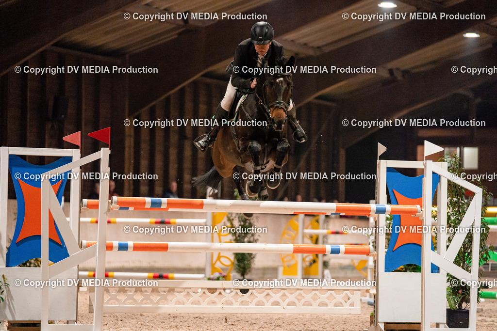 Springen Tag 2-935 | dv-media-shop - Realisiert mit Pictrs.com