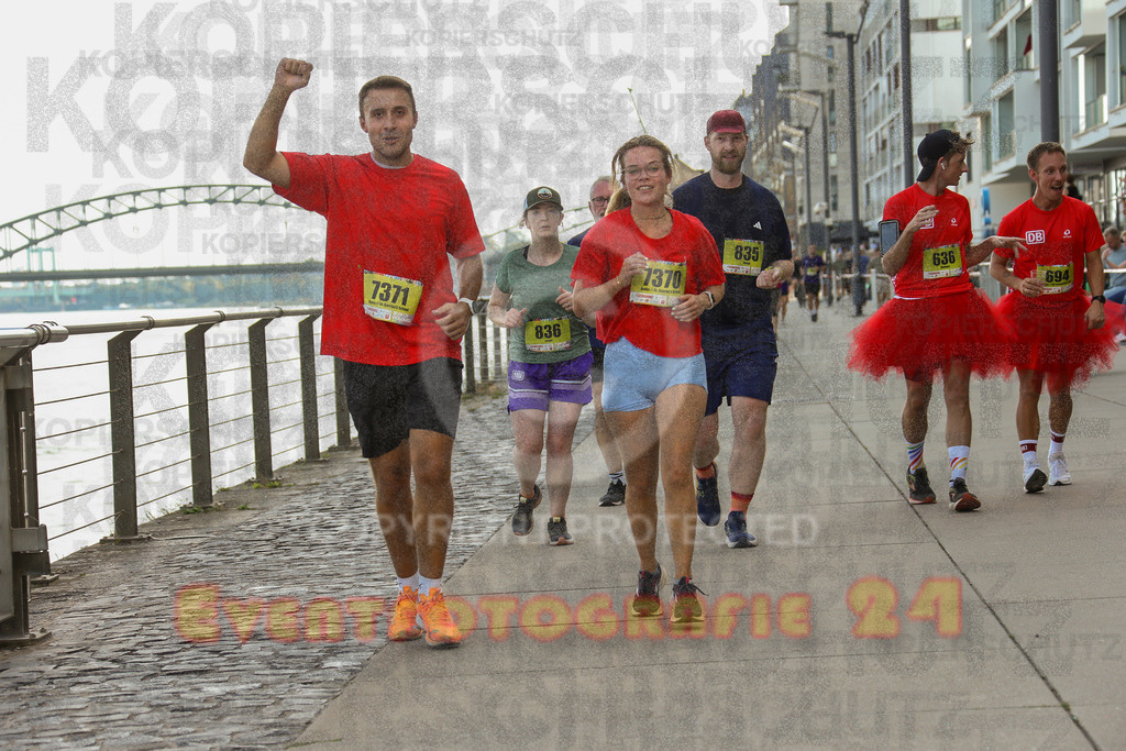 250920_1455_EX1_8201 | Sportfotografie im Rhein-Sieg Kreis, Köln, Bonn, NRW, Rheinland Pfalz, Hessen, etc. Unser Tätigkeitsfeld umfasst den Laufsport vom Volkslauf über den Marathon, Duathlon, Triathon bis zum Ultralauf wie Kölnpfad Ultra oder Schindertrail.