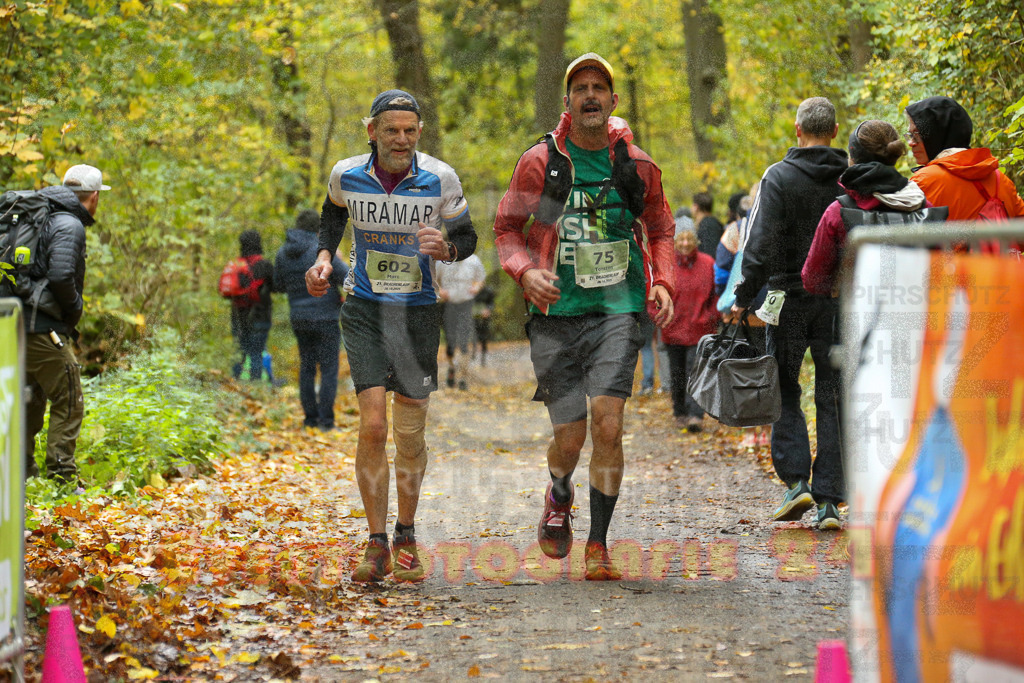 251026_1326_EX1_3458 | Sportfotografie im Rhein-Sieg Kreis, Köln, Bonn, NRW, Rheinland Pfalz, Hessen, etc. Unser Tätigkeitsfeld umfasst den Laufsport vom Volkslauf über den Marathon, Duathlon, Triathon bis zum Ultralauf wie Kölnpfad Ultra oder Schindertrail.