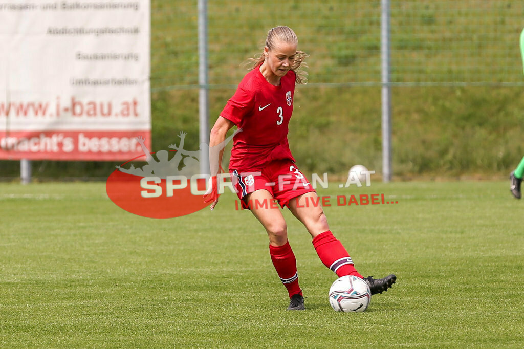 Norwegen U19  Bulgarien U19 | Selma Pettersen (Norway #3) ; Norwegen U19  Bulgarien U19 am 13.05.2022 in Wels
(Huber Arena), AUSTRIA, (Photo by Ernst Krawagner sport-fan.at) - Realisiert mit Pictrs.com