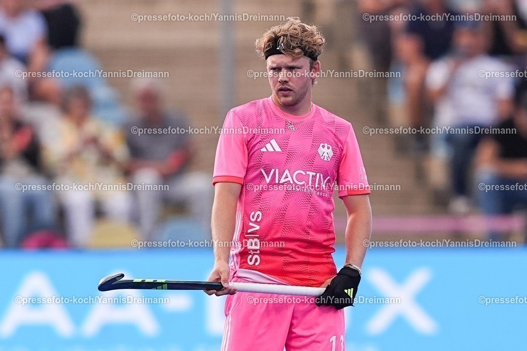 xydrx08082502004 | 08.08.2025, xydrx, Herren EuroHockey Championship 2025, Gruppenphase, Gruppe B, Deutschland - Frankreich, Sparkassenpark Mönchengladbach: Thies Prinz (Deutsche Feldhockey Nationalmannschaft #11)