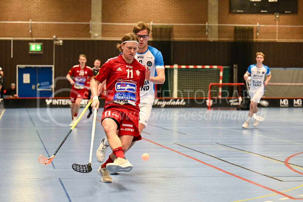 Strängnäs IBK vs FBC Kalmarsund Ungdom - 6. =January= 2024 | Strängnäs IBK vs FBC Kalmarsund Ungdom
Thomas Arena, Strängnäs
Patrik Hallberg (#11 Strängnäs IBK)
Bild: Sportfotografie Markus Aeschimann | www.markus-aeschimann.ch - Realisiert mit Pictrs.com
