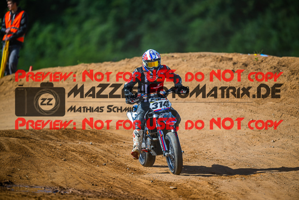 MaZZes_FotoMatrix_220528_5766 | Fotograf Mathias Schmid
Sportfotograf,
Eventfotograf,
Hochzeitsfotograf,
Portraitfotograf