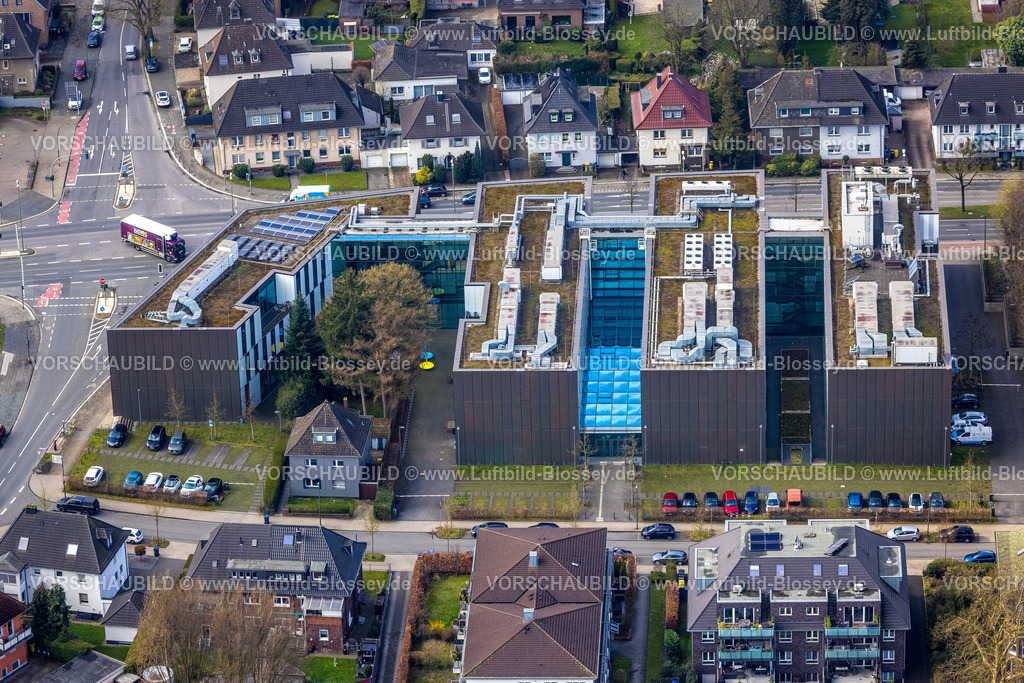 Bottrop260306325 | Luftbild, Hochschule Ruhr West - Campus Bottrop, Glasfassade mit Wolken Spiegelung, Nord-Ost, Bottrop, Ruhrgebiet, Nordrhein-Westfalen, Deutschland