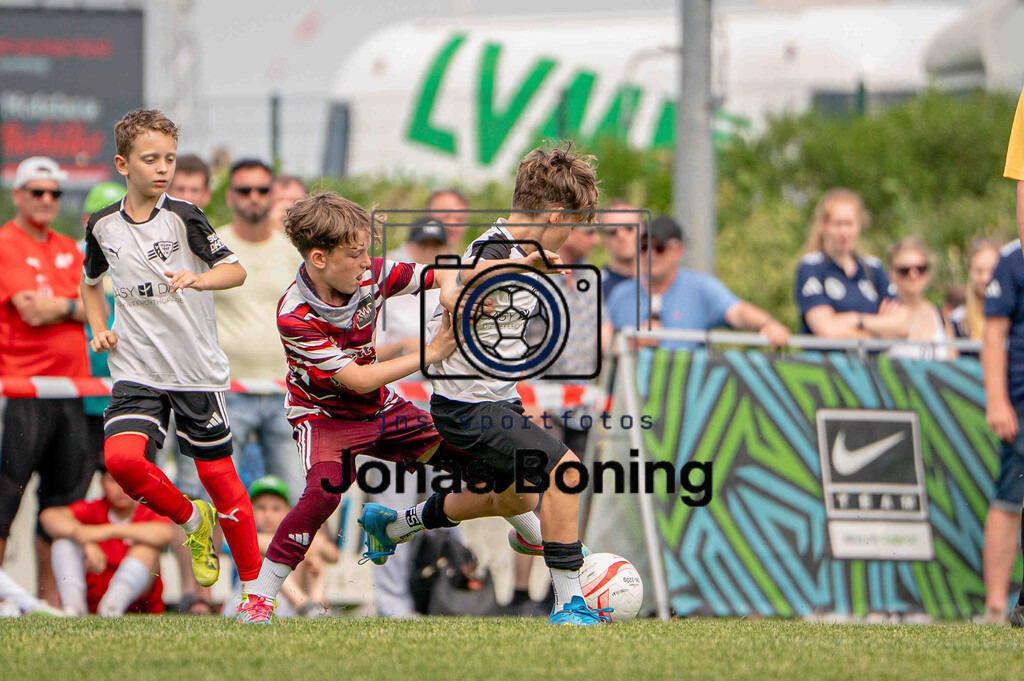 Fußball I E-Junioren I Saison 2025-2026 I OM-Cup Lüsche I Sonntag  I 24640 | jns.sportfotos - Realisiert mit Pictrs.com