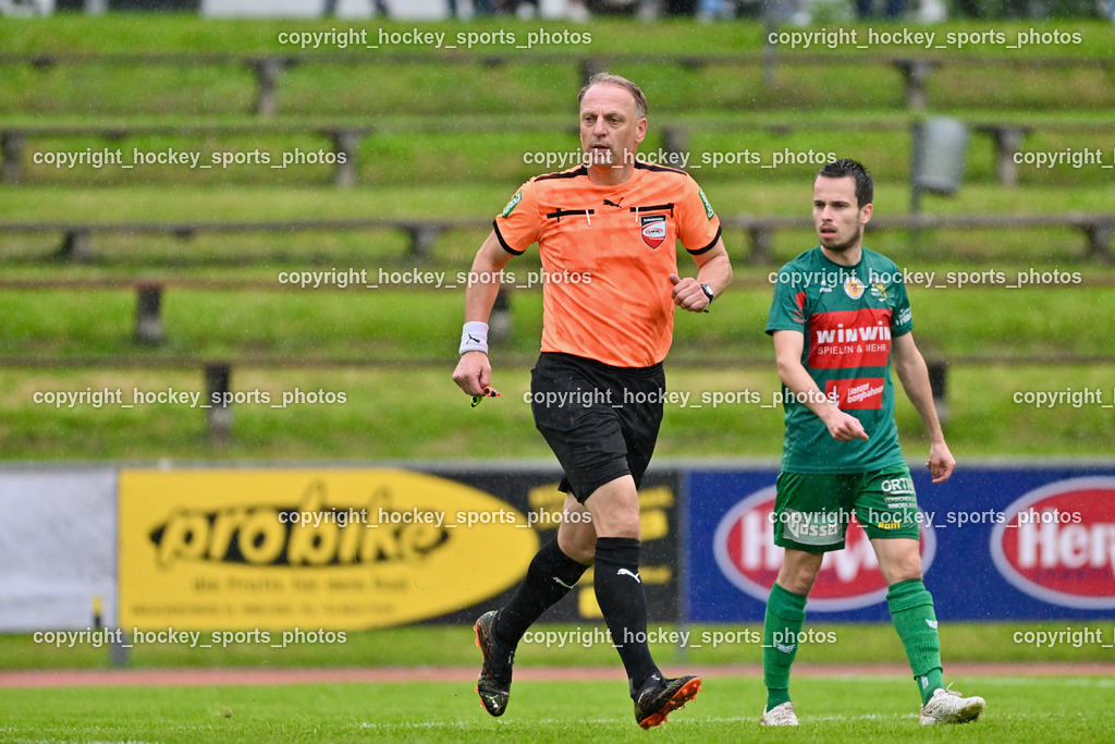 SV Rapid Lienz vs. URC Thal Assling | Christian Johann Steiner Referee, #12 Manuel Amoser Rapid Lienz, SV Rapid Lienz vs. URC Thal Assling, SV Rapid Lienz vs. URC Thal Assling am 08.06.2024 in Lienz (Dolomiten Satadion), Austria, (Photo by Bernd Stefan)