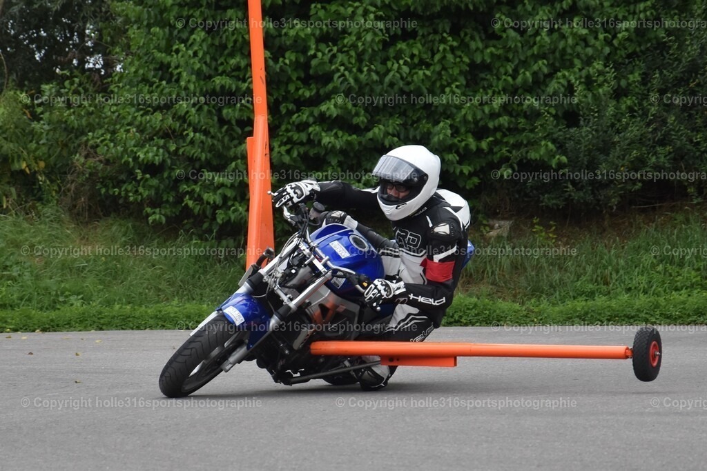 DSC_0106 | Sportfotografie , Motorsport, Motoross, Reitsport, Mointainbike, Enduro,
Landschaft , Outdoor, Eventfotografie, Landschaft, Bilder online bestellen - Realisiert mit Pictrs.com