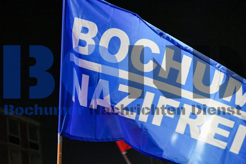 Weihnachtssingen im Stadion | {headline}



(Foto: Christian Schnaubelt / BOND)

 - Realisiert mit Pictrs.com