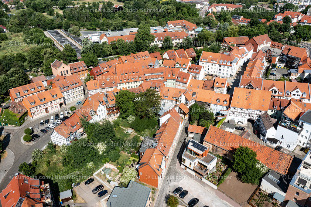 10049-51652 - Luftbild Halberstadt | Stockfoto und Bilderpool mit Bildmaterial aus Deutschland, dem Harz, Halberstadt, Quedlinburg, Wernigerode und weltweit. Qualitativ hochwertige und professionelle Fotos anschauen und kaufen. - Realisiert mit Pictrs.com
