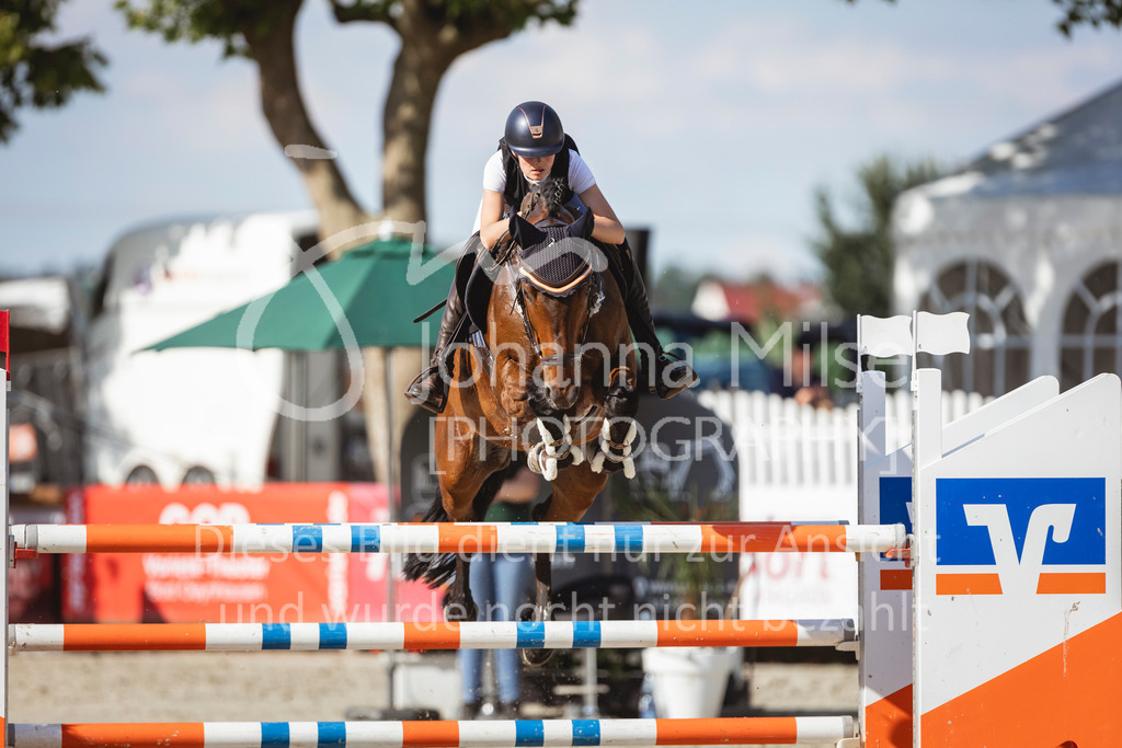 240711_BHO_M1-Spr-1-659 | Deine schönsten Turniermomente als professionelle Fotos! Entdecke hochwertige Pferdesport-Fotografie im Online-Shop. Jetzt Fotos finden & bestellen!