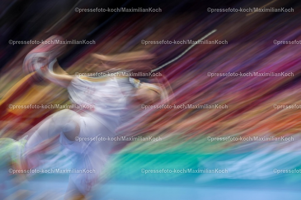 EHF20012601018 | 20.01.2026, Handball, Men's EHF EURO 2026, Nordmazedonien - Rumänien, Jyske Bank Boxen in Herning, Dänemark, Preliminary Round: Dynamic Feature of players on the field.  Igor Gjorgiev (North Macedonia #09) wirft auf das Tor