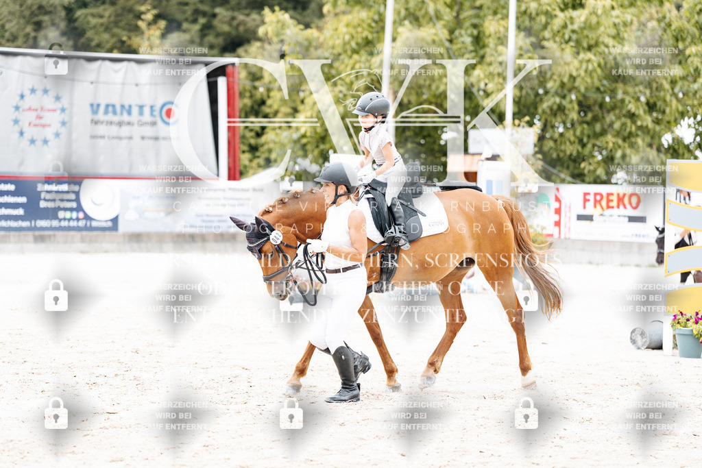 CK907297 | Turnierfotografie Pferdefotografie Trier Rheinland-Pfalz Pferdesport Reitsport Tierfotografie Sportfotografie Pferdevideo Pferdevideografie Equestrianvideography equestrianphotography  - Realisiert mit Pictrs.com