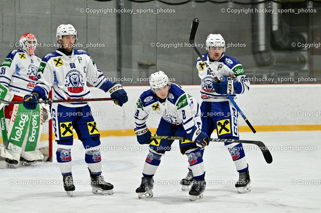 ESV Ferlach vs. UECR Eisbären Huben | #68 Unterlercher Martin UECR EISBÄREN HUBEN, #8 Mattersberger Elias UECR EISBÄREN HUBEN, #96 Holzer Simon UECR EISBÄREN HUBEN, ESV Ferlach vs. UECR Eisbären Huben, ESV Ferlach vs. UECR Eisbären Huben am 31.10.2025 in Ferlach (HTC Eishalle Ferlach), Austria, (Photo by Bernd Stefan)