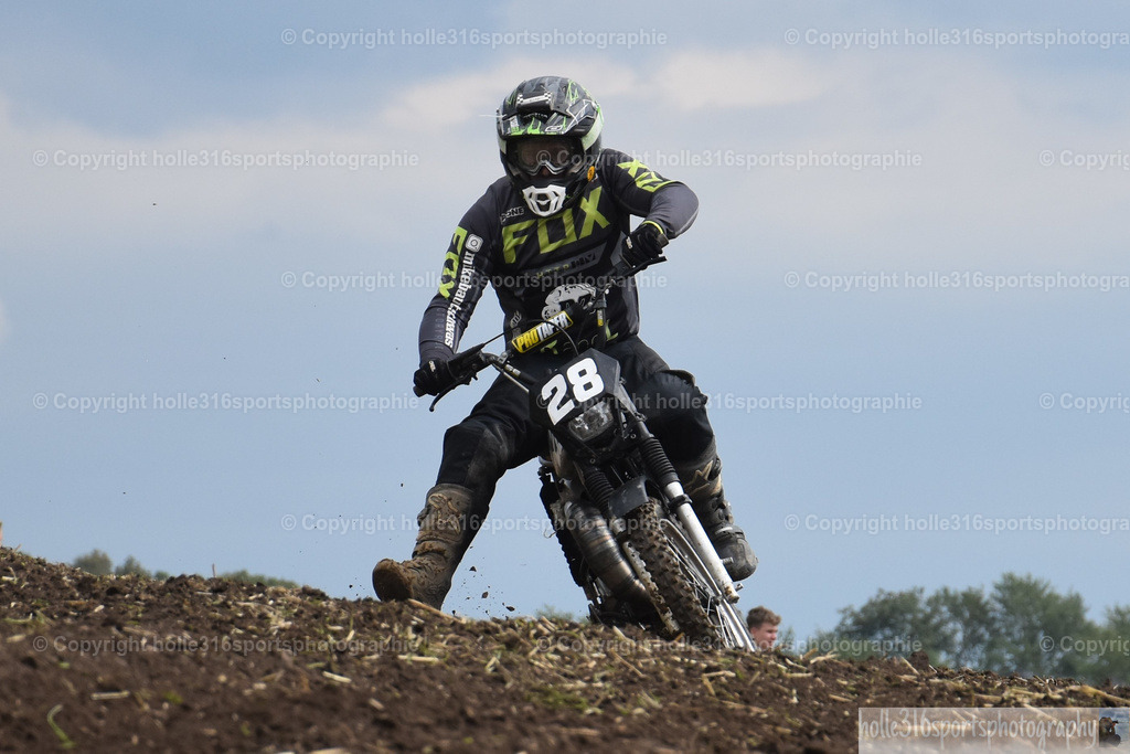 DSC_0020_01 (2) | Sportfotografie , Motorsport, Motoross, Reitsport, Mointainbike, Enduro,
Landschaft , Outdoor, Eventfotografie, Landschaft, Bilder online bestellen - Realisiert mit Pictrs.com