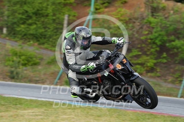 2024_05_03_PBK_13141 | Sportfotografie; SlowMotion; Video; Rennstrecke; Hafeneger; Speer; Racing; RSE; BMW; CBO; Trackday; Motorsportarena; Hockenheimring; Brno; Most; Barcelona; Valencia