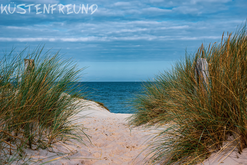 Meer Bilder // Düne in Heiligenhafen | Entdecke deine Lieblingslandschaft von der Küste – auf Ostsee Leinwand, Nordsee Leinwand, Alu Dibond oder Acrylglas, passend für jeden Geschmack und Raum.