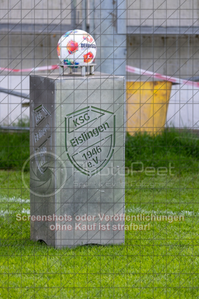 20250824_145248_0010 | #,KSG Eislingen (grün) vs. SGM Jebenhausen-Bezgenriet (orange), Fussball, Kreisliga A3 - Bezirk Neckar/Fils, 01. Spieltag, Saison 2025/2026, Rasensportplatz, Albstraße 69, 73054 Eislingen, 24.08.2025 - 15:00 Uhr,Foto: PhotoPeet-Sportfotografie/Peter Harich