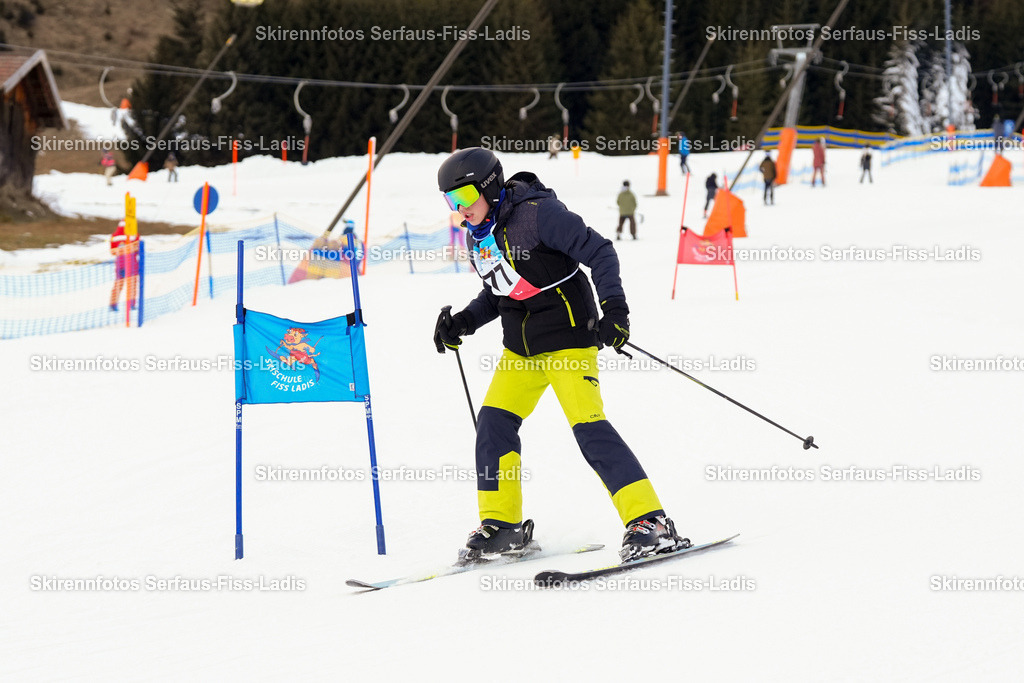 SRF_02.01.2026_0599 | Skirennfotos,Serfaus,Fiss,Ladis,Kinderskirennen,Winter,Tirol,Oberland,skirace,SFL,feelfree,weil wir's genießen,ski,Ski,skifahren,Sonnenplateau, - Realisiert mit Pictrs.com