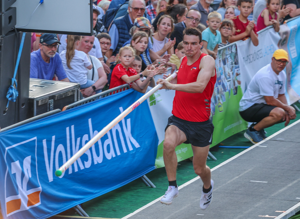 top-top.de-250828-152 | Foto, Video, Fotografie, Videografie, Fotobox, DJ, Discjockey, Musik, Musikbox, Veranstaltung, Photobooth, Amazon, Ebay, Buchtipp, Bestseller, Autor, Verlag, Buch, Wesel, Hamminkeln, NRW, Dinslaken, Rees, Drohne, Hochzeit, Party, Fotobox, Wesel, Fotograf