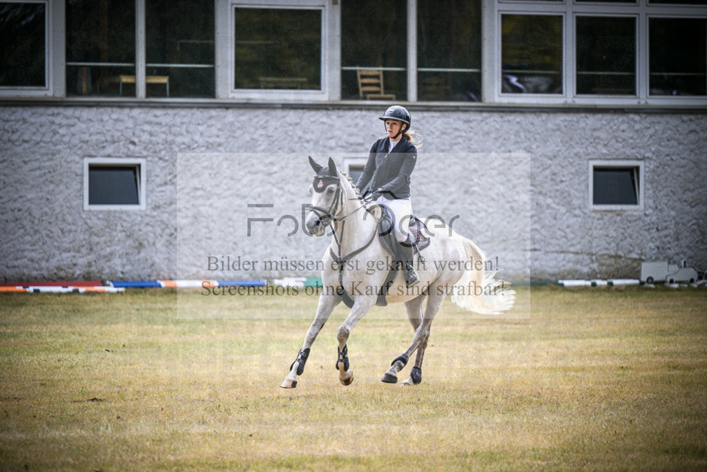 DOS_0977 | Entdecke hochwertige Reitturnierfotos von Foto Oger. Professionell, emotional und authentisch – jetzt Lieblingsmomente im Shop bestellen.Deutschlandweite Turnierfotografie. - Realisiert mit Pictrs.com