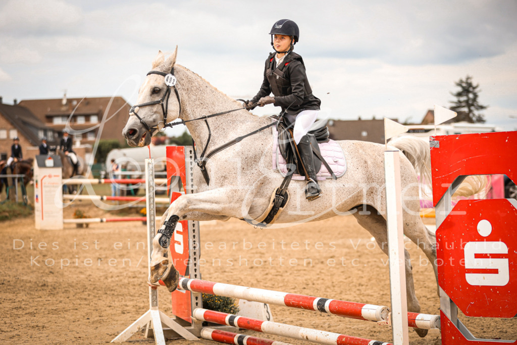 06.SoSpWB00242 | Leoni Ertmer Photography - Realisiert mit Pictrs.com