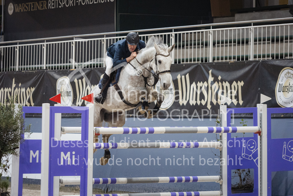 230212_Warstein_GP-527 | Deine schönsten Turniermomente als professionelle Fotos! Entdecke hochwertige Pferdesport-Fotografie im Online-Shop. Jetzt Fotos finden & bestellen!
