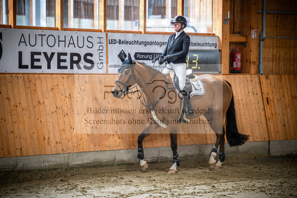 DOS_0858 | Entdecke hochwertige Reitturnierfotos von Foto Oger. Professionell, emotional und authentisch – jetzt Lieblingsmomente im Shop bestellen.Deutschlandweite Turnierfotografie. - Realisiert mit Pictrs.com
